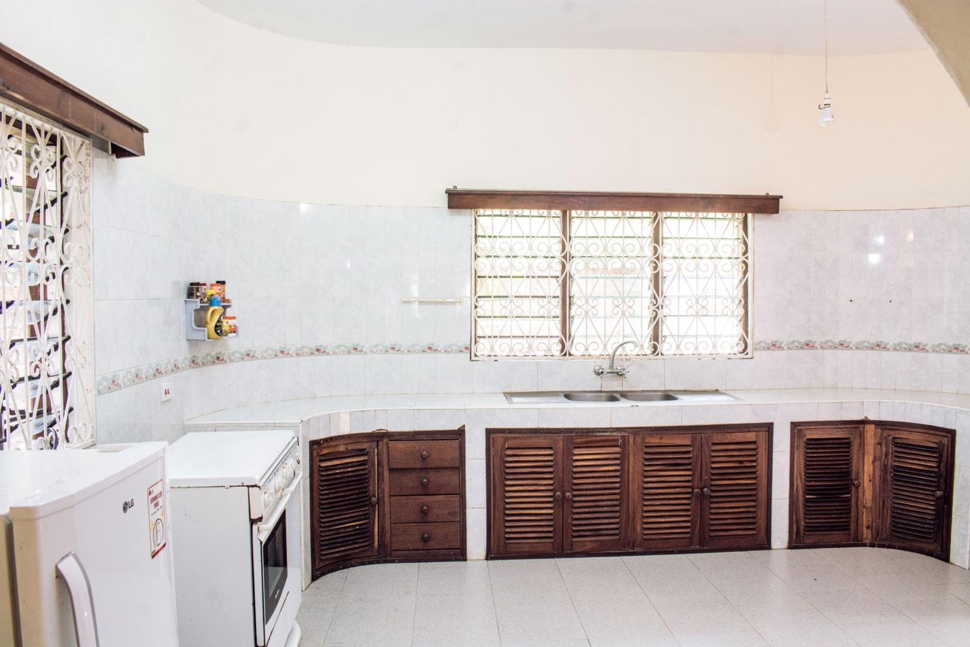 Kijani Cottages In Diani Диани-Бич Экстерьер фото