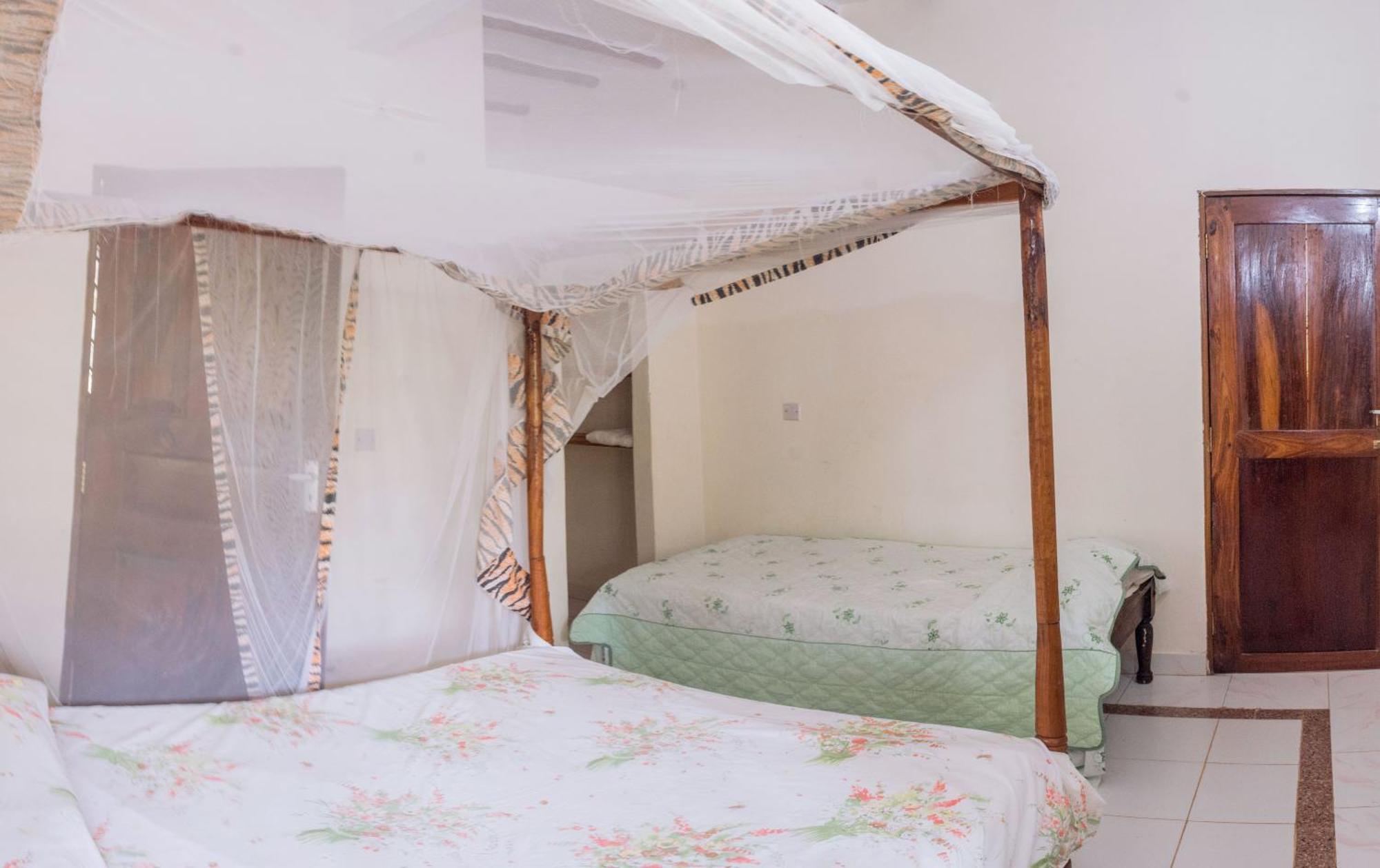 Kijani Cottages In Diani Диани-Бич Экстерьер фото