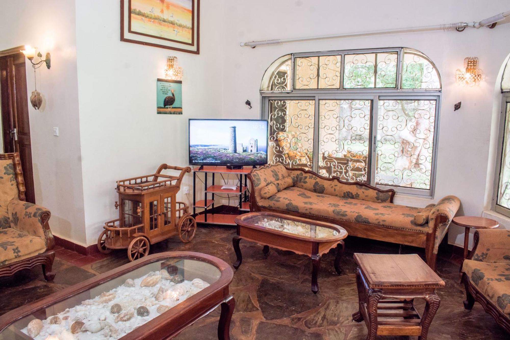 Kijani Cottages In Diani Диани-Бич Экстерьер фото