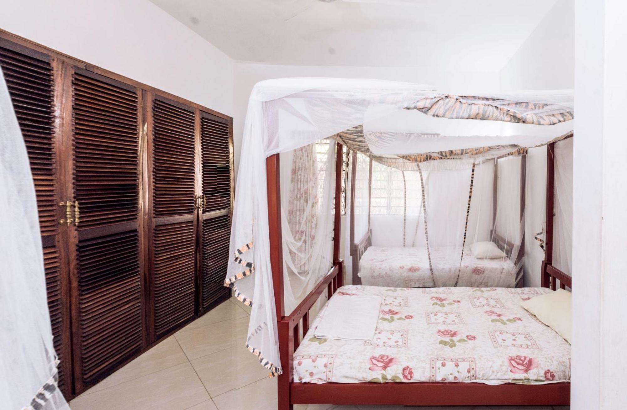 Kijani Cottages In Diani Диани-Бич Экстерьер фото
