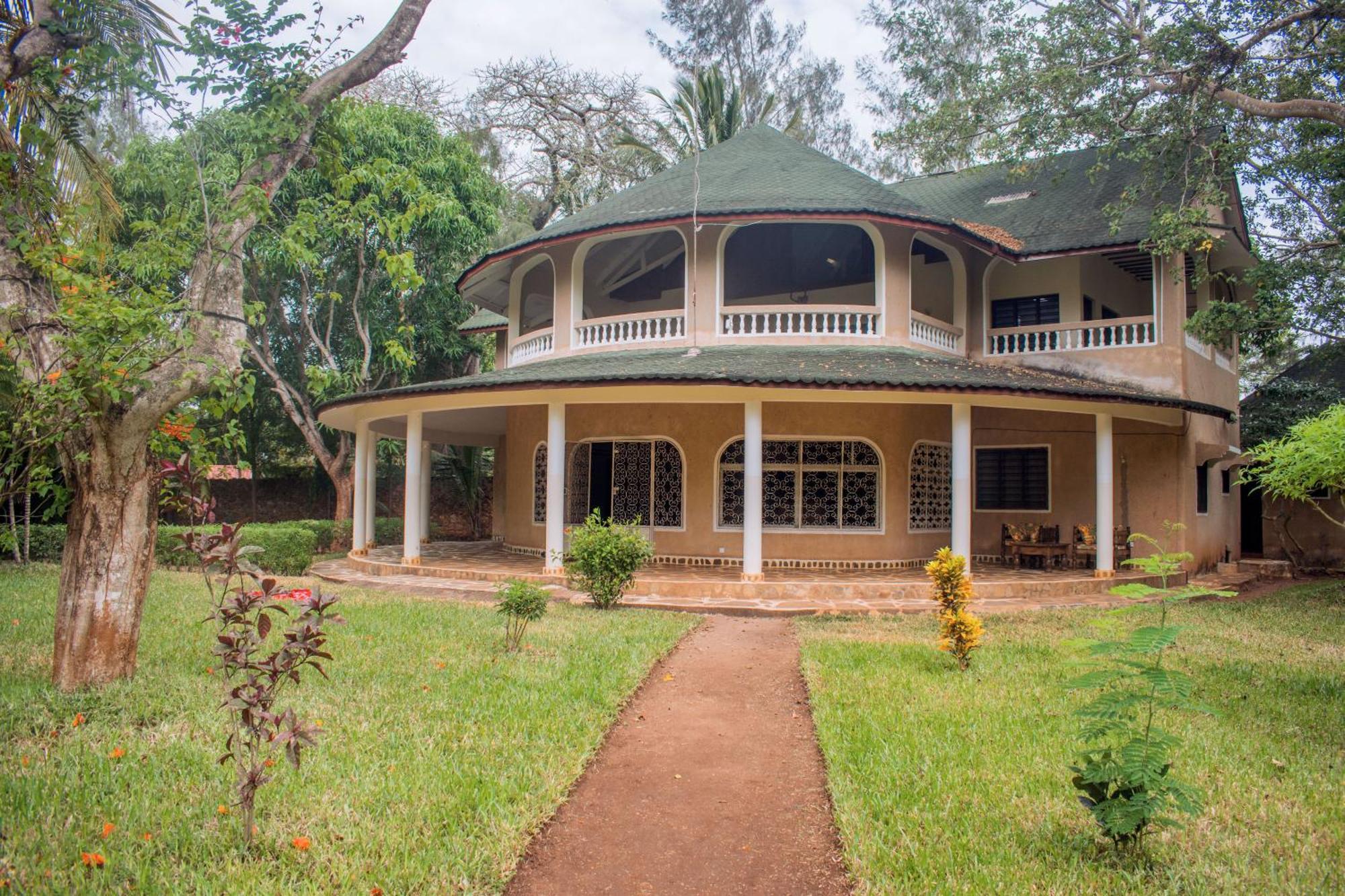 Kijani Cottages In Diani Диани-Бич Экстерьер фото
