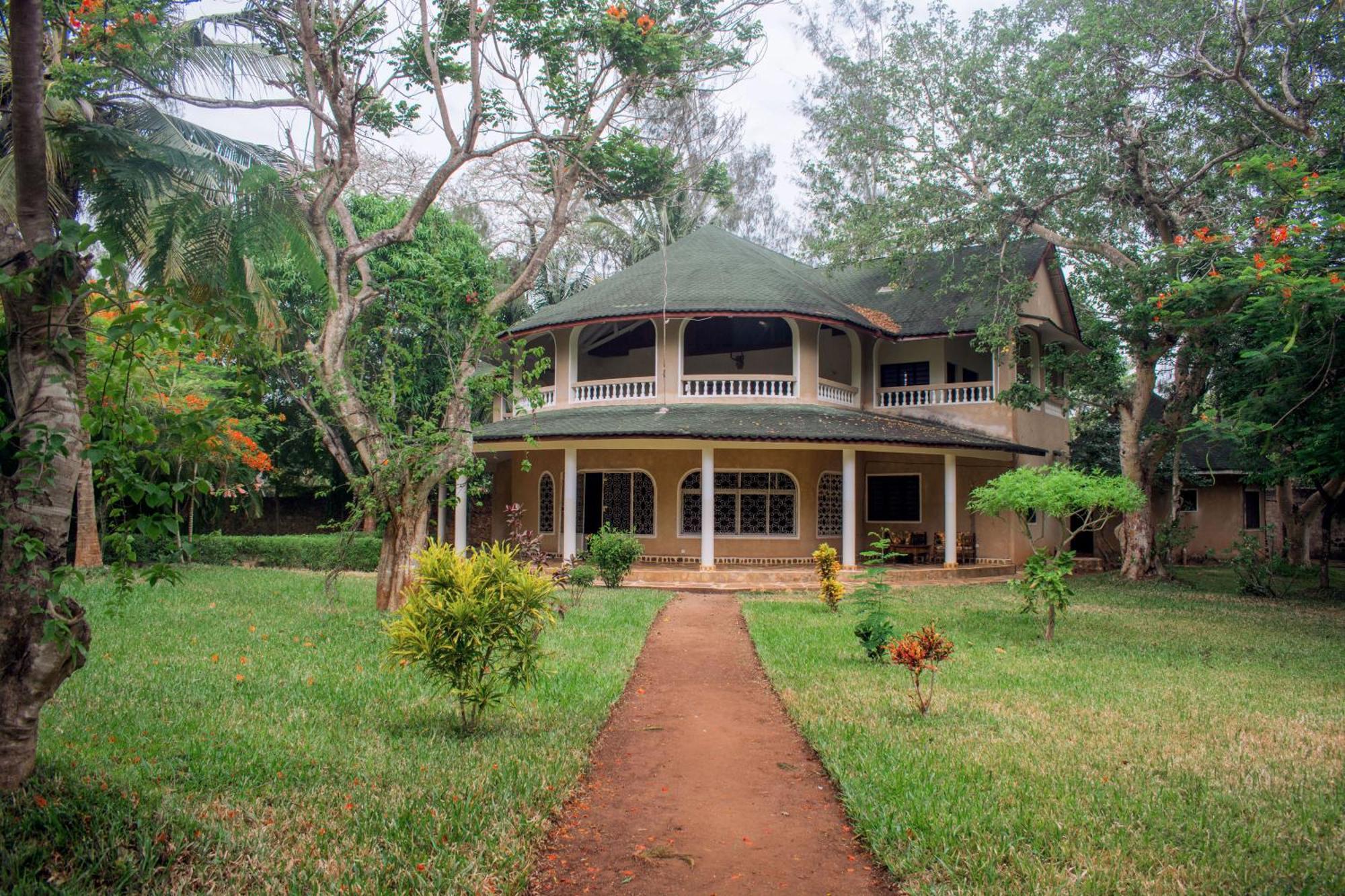 Kijani Cottages In Diani Диани-Бич Экстерьер фото