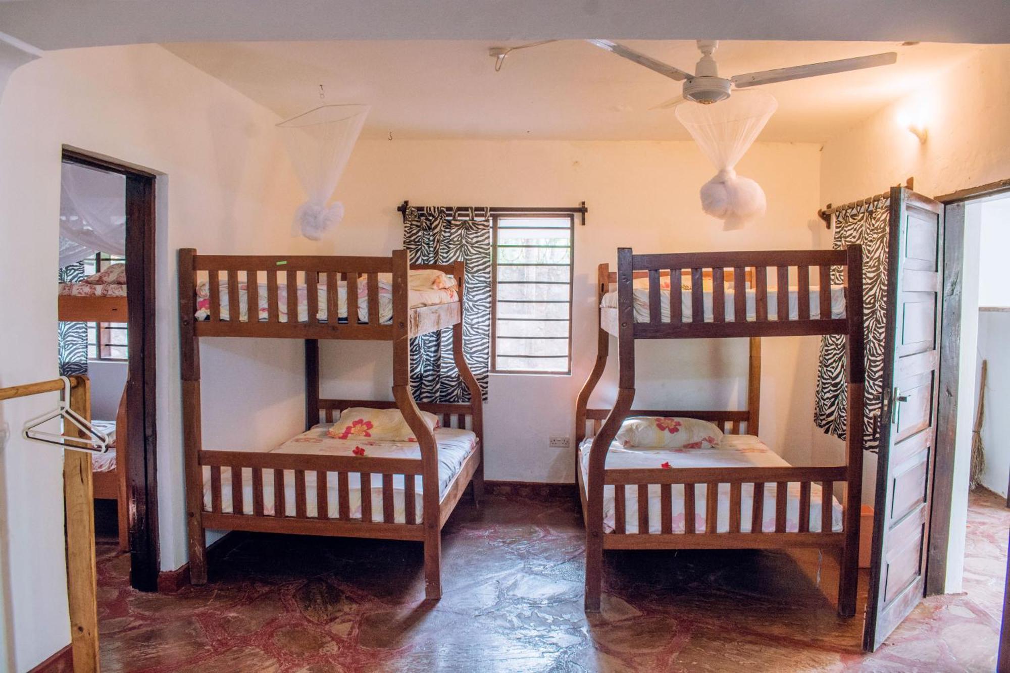 Kijani Cottages In Diani Диани-Бич Экстерьер фото