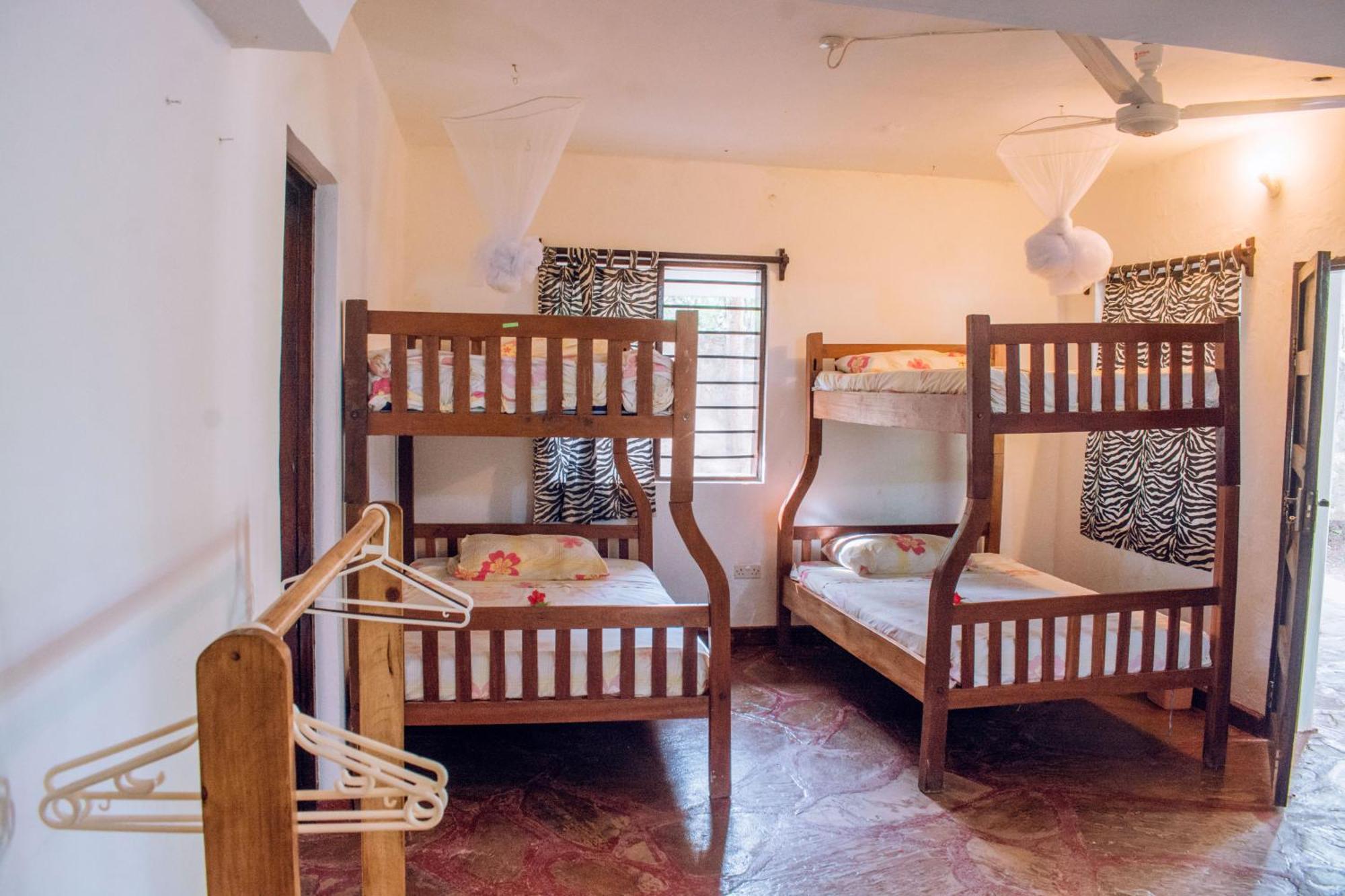 Kijani Cottages In Diani Диани-Бич Экстерьер фото