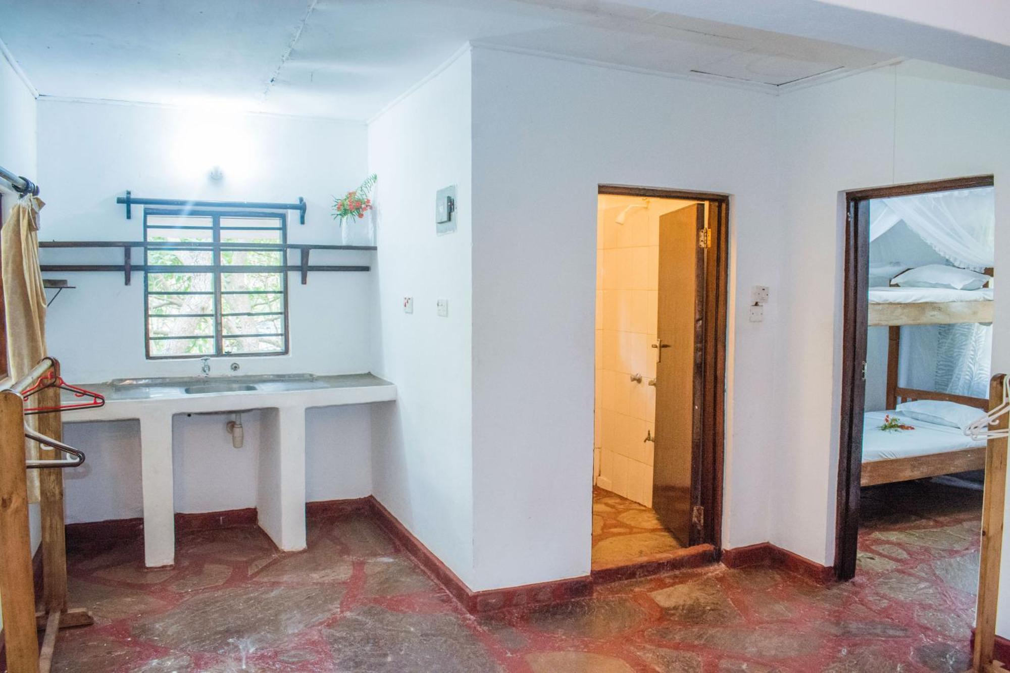 Kijani Cottages In Diani Диани-Бич Экстерьер фото