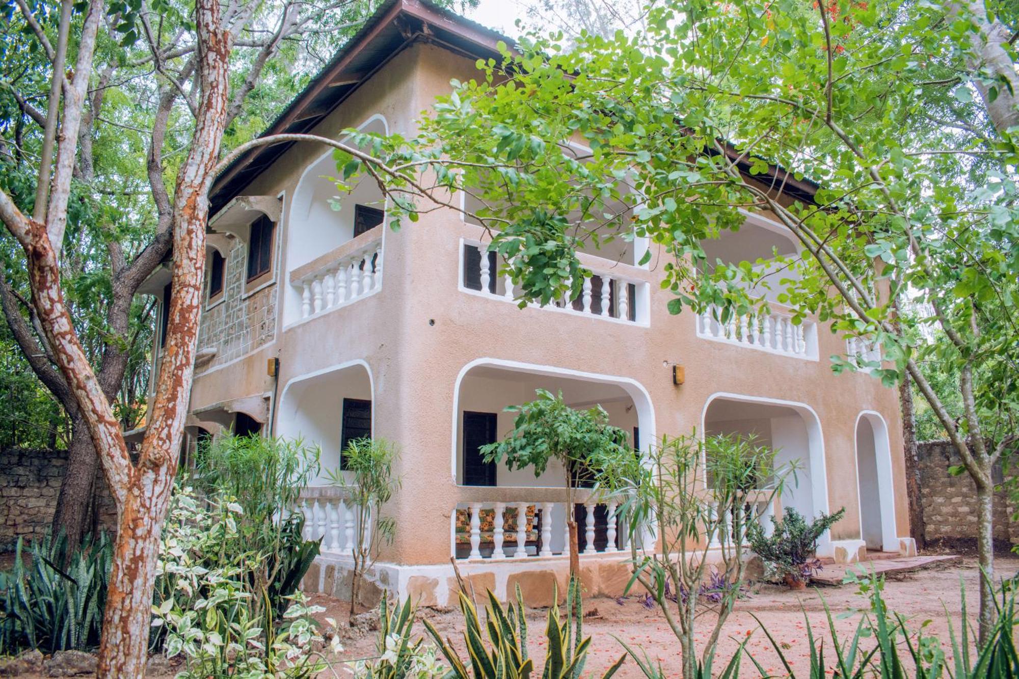 Kijani Cottages In Diani Диани-Бич Экстерьер фото