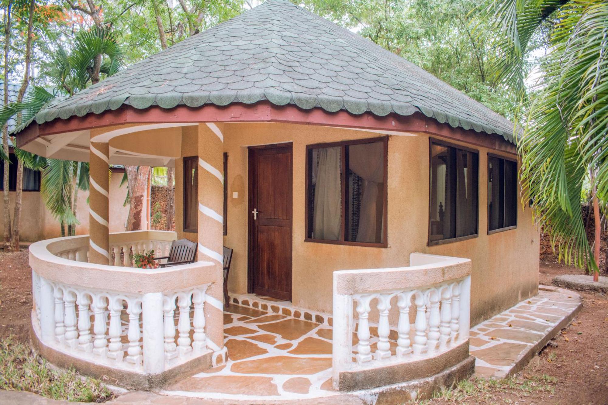 Kijani Cottages In Diani Диани-Бич Экстерьер фото